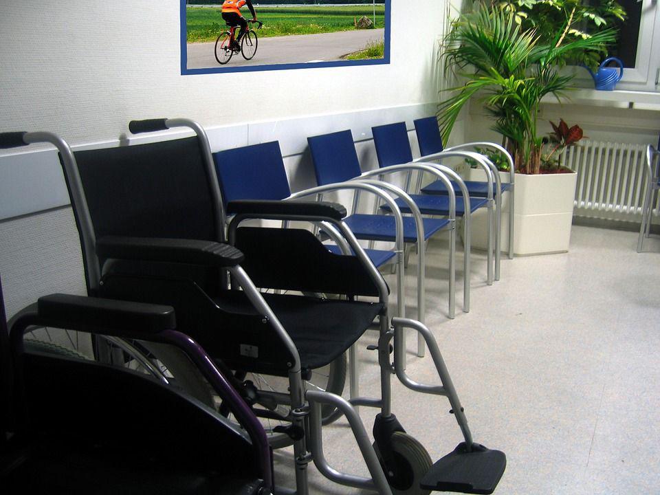 Инвалидное кресло, автор: geralt, лицензия CCo 1.0