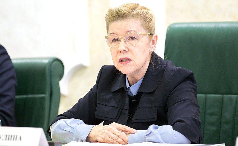 Елена Мизулина, [council.gov.ru]